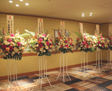 15 品川 プリンスホテル アネックス 祝賀会用 生花 装飾