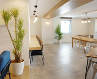 17 ENGLISH COMPANY 横浜スタジオ オフィス 観葉植物 レンタル