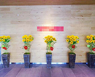 18 横浜市鶴見区 企業 風除室 造花アレンジメント 月一回 交換 年間