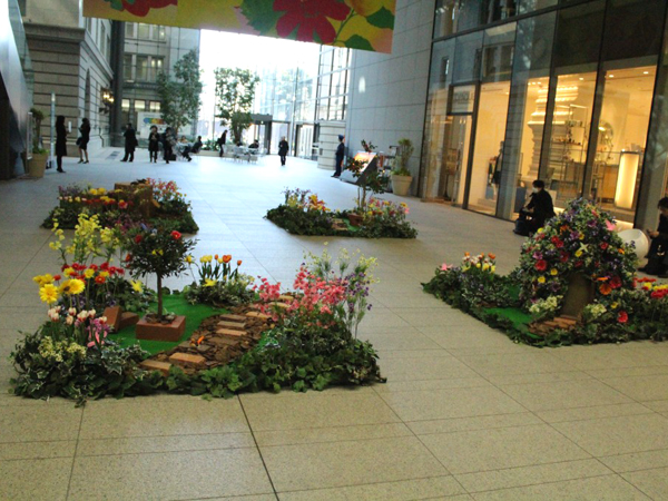 丸の内MYPLAZA 春装飾