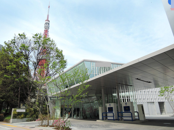 港区水素ステーション 外構壁面緑化