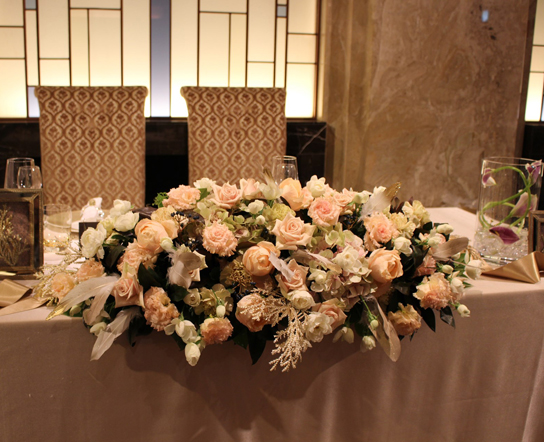 18 センチュリーコート丸の内 ブライダルフェア 披露宴会場装花 クラシカル 清楚 装飾