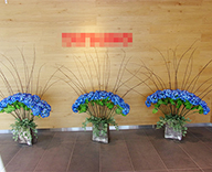 横浜市鶴見区 企業 風除室 季節 造花装飾