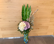 神奈川 鶴見 企業 エントランス 造花 アレンジメント 装飾 紫陽花 アジサイ 季節