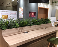 20 新宿マルイ エポスカードセンター 中央植栽升 造花装飾 ディスプレイ 演出