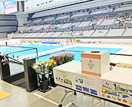24 辰巳 ステージ上 マム ステージ装飾 イベント装飾 SEASONS 事例