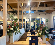 25 国分寺 店内 造花定期アレンジメント 造花装飾 季節装飾 hitotoki 事例