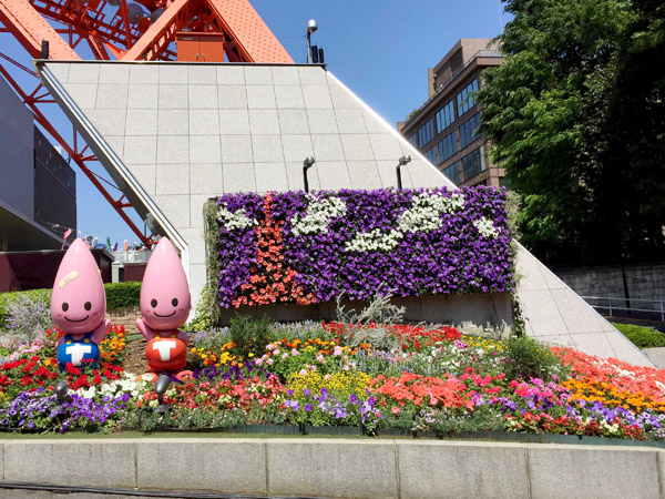 東京タワー 壁面草花装飾